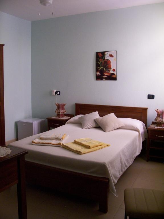 Residencial La Marea B&B Tarrafal Tarrafal  Buitenkant foto